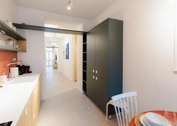 Riverside Apartment *